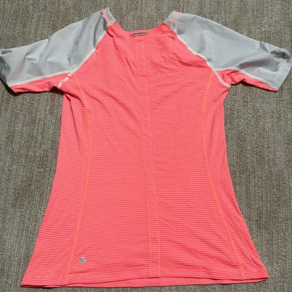 Lululemon Run Turn It Up Tee Woman's Size 6 Pop Orange Reflective Stretch Top - Picture 6 of 8